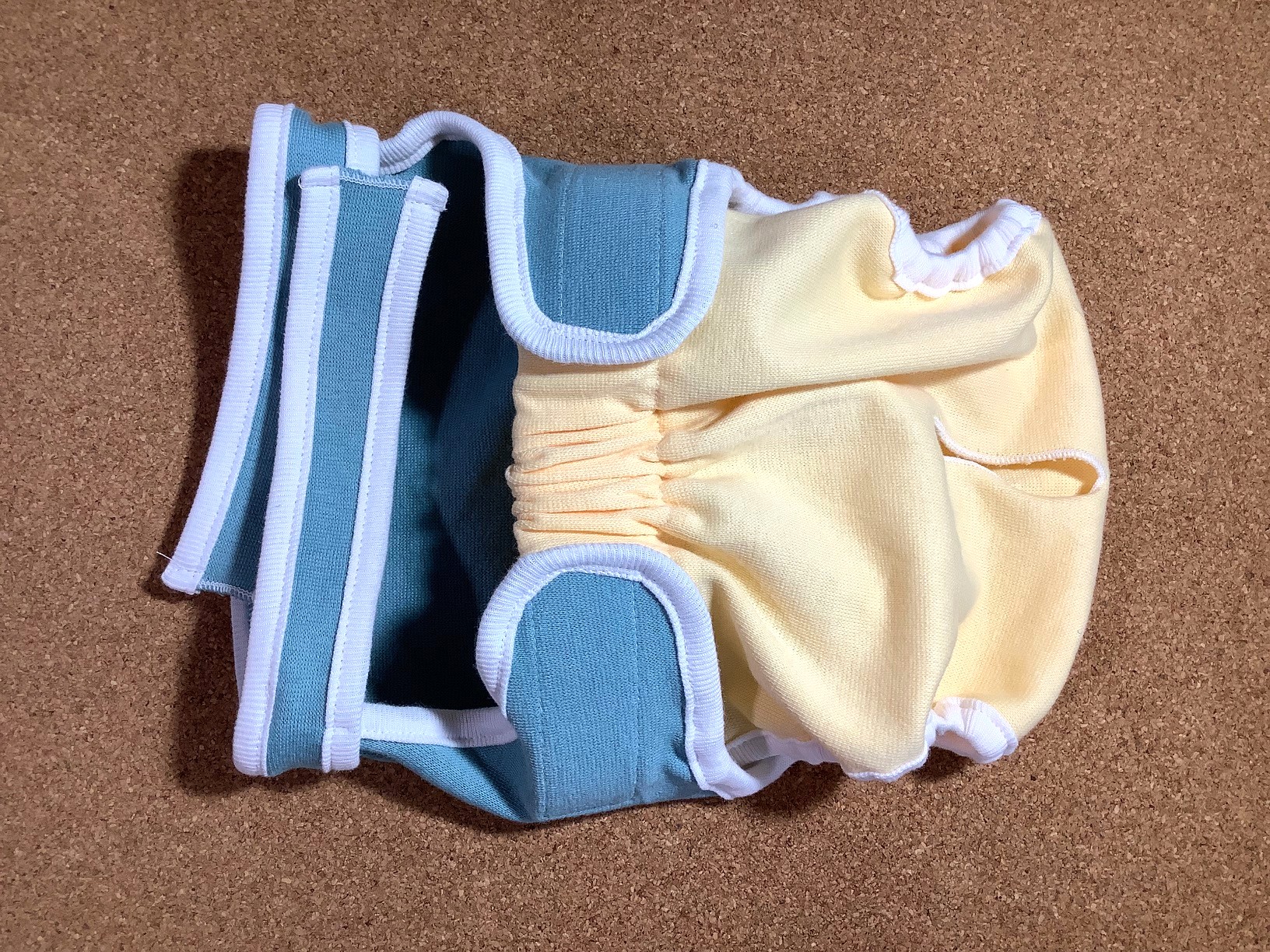 猫用ミニサイズ　パンツタイプ　たまご色×ブルー　お買い得♪